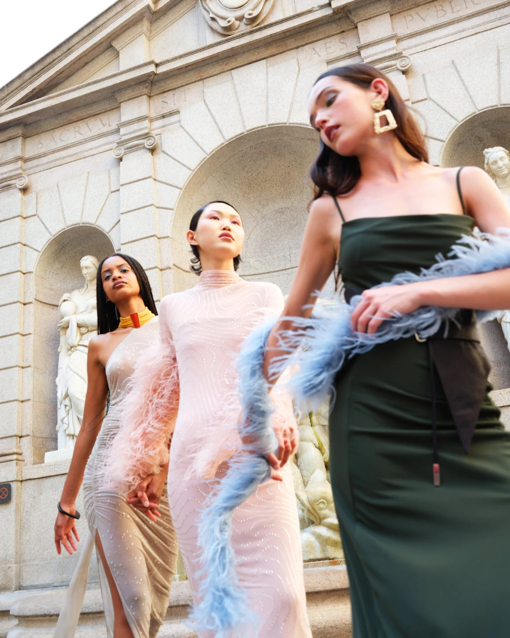 За лаштунками літньої обкладинки Marie Claire: ексклюзивно про створення fashion-історії з Мілану