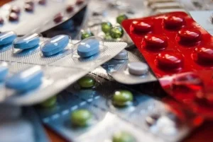 Як підготувати домашню аптечку до зимового сезону